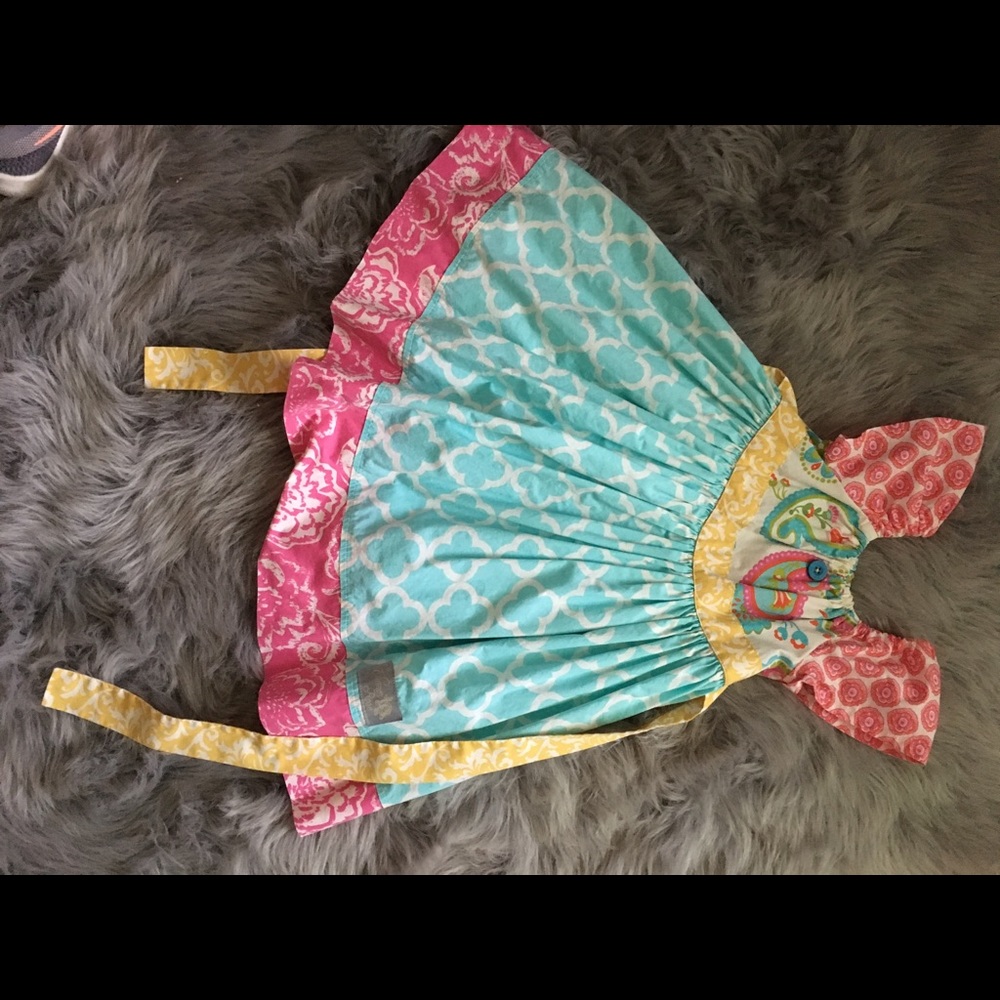 Eleanor Rose dress size 4-5 awesome condition